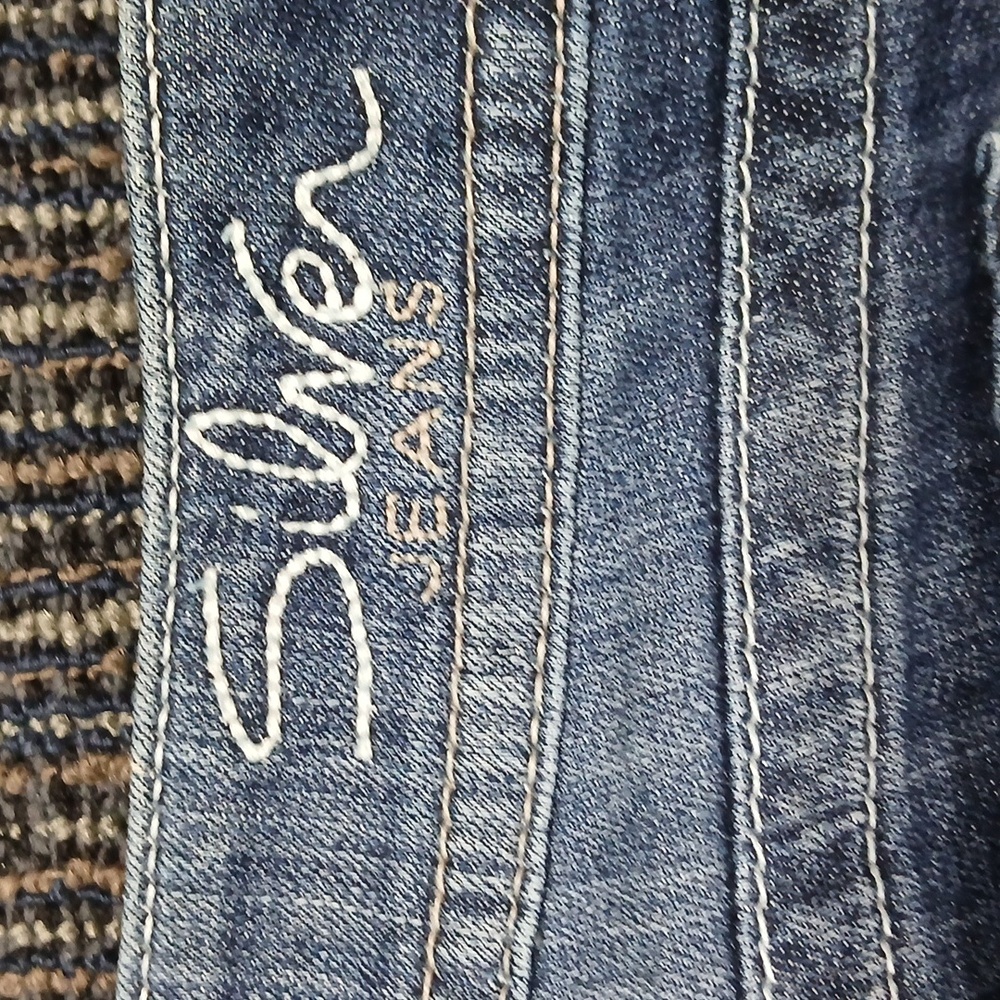 SILVER JEANS Suki bootcut Flare size 27X32 - Picture 5 of 10